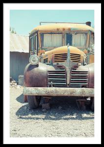 Photographer Captures Abandoned School Buses In The American Southwest Desert